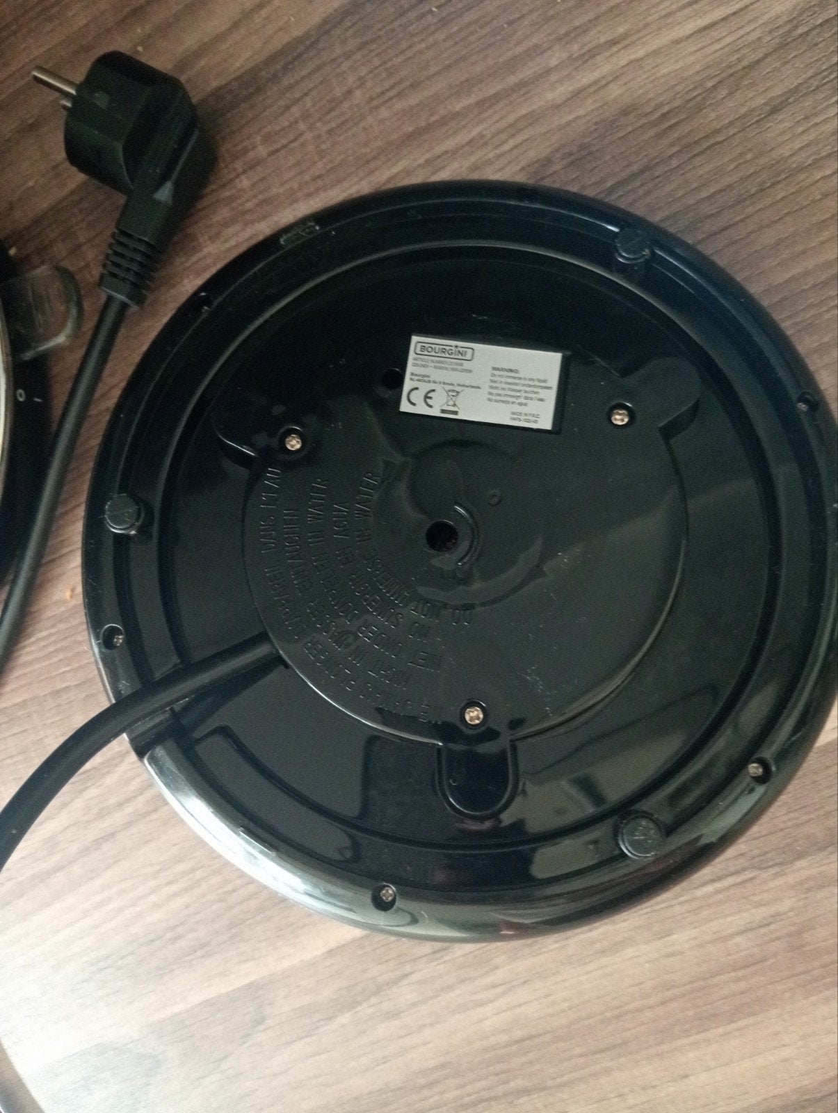 Bourgini waterkoker zwart - 1.7L, 1 tot 2 liter, Ophalen, Gebruikt, Draadloos