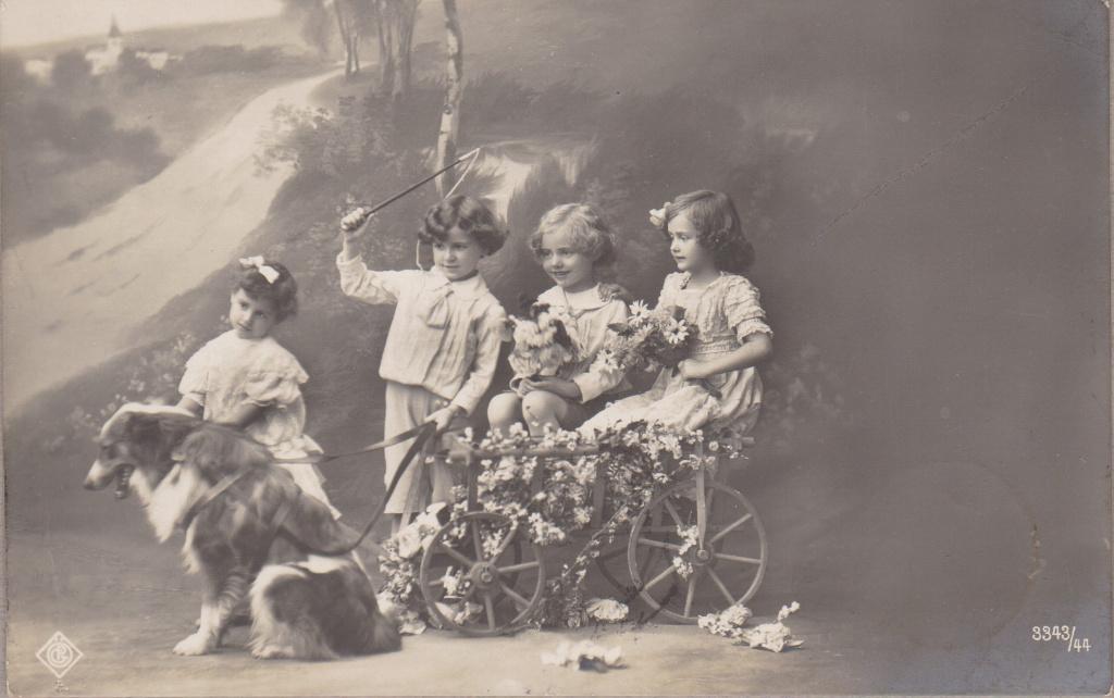 Kinderen Schotse Collie & Kar. Zeer oude AK. 1912, Verzenden, Voor 1920, Gelopen, Kinderen