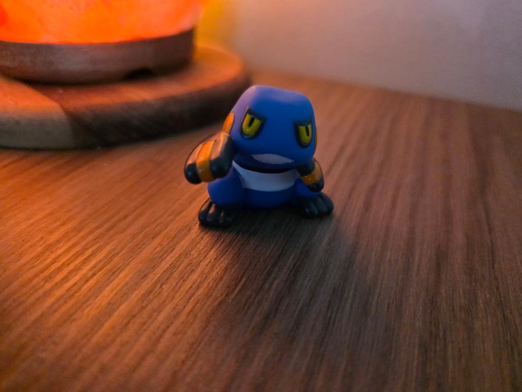 Croagunk Pokémon figuur, Ophalen of Verzenden, Gebruikt