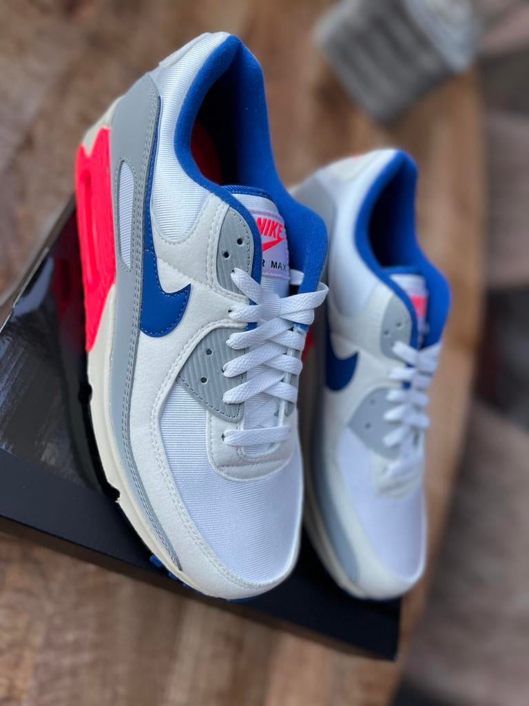 Nike air max 90s ultramarine base grey mt 44,5, Ophalen, Zo goed als nieuw, Overige kleuren