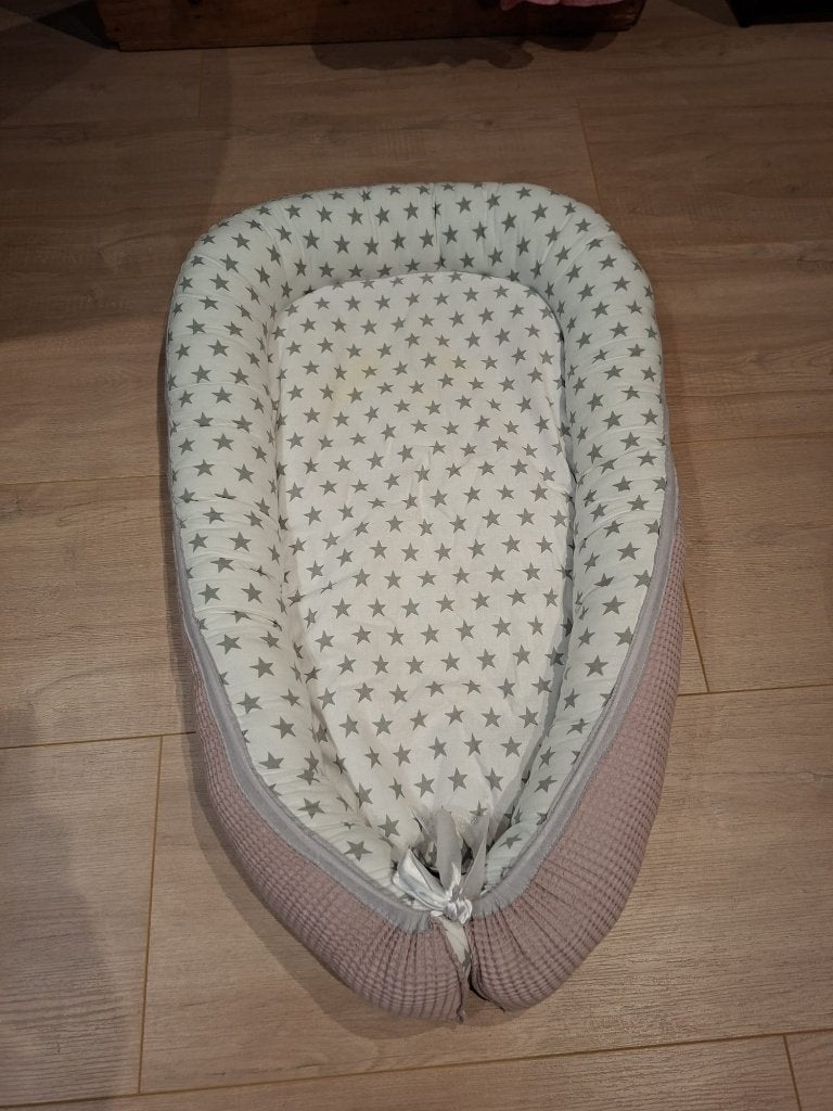 Babynestje + boxkleed + wikkeldoek + Deken + boxmobiel set, Handgemaakt, Overige typen, Zo goed als nieuw, Roze