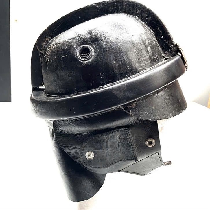 Originele Duitse NSKK Motorhelm Adelaar 1934 (1e model), Verzamelen, Verzenden, Landmacht, Duitsland, Embleem of Badge