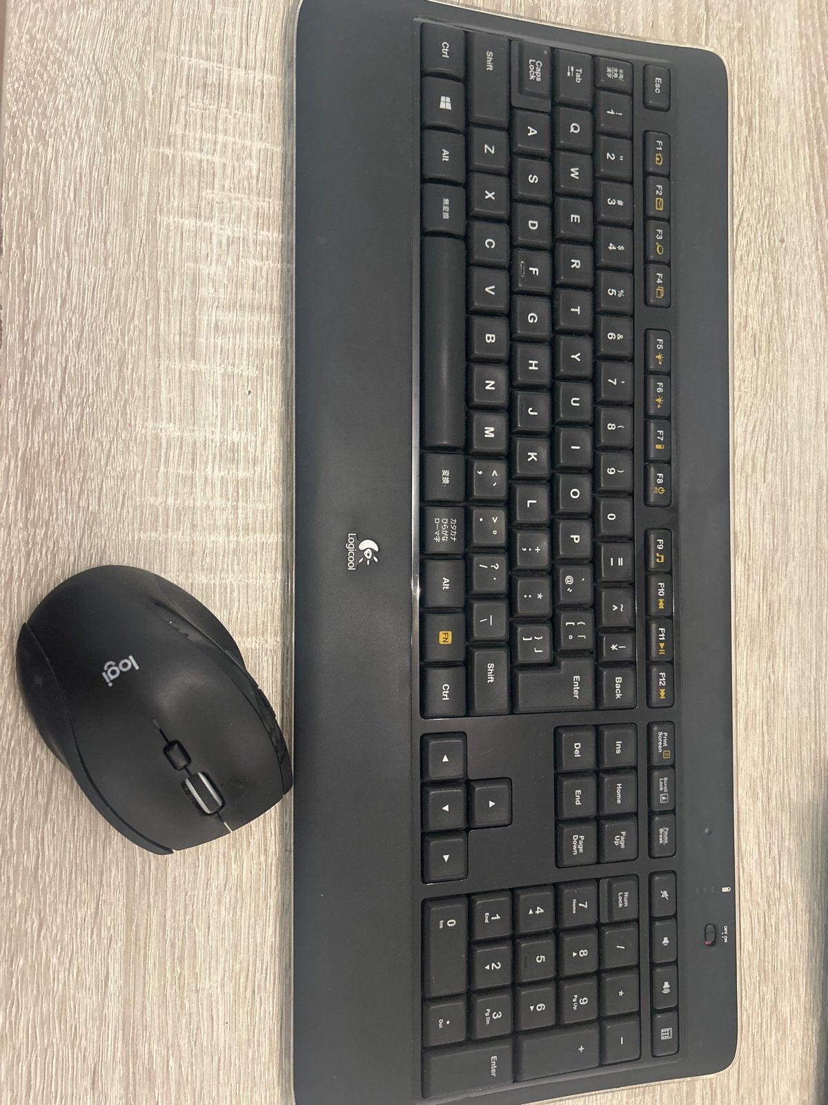 Logitech K800 Draadloos Toetsenbord (JIS-indeling) and muis, Ophalen of Verzenden, Gebruikt, Draadloos