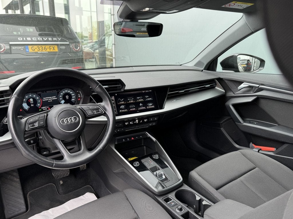Audi A3 Limousine BWJ 2021 30 TFSI 111 PK Pro Line AUTOMAAT, Auto's, Stof, Gebruikt, Met garantie (alle), Zwart