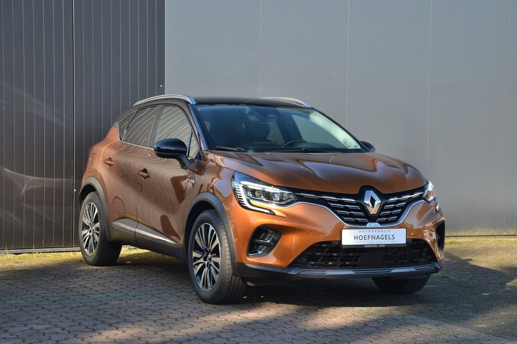 Renault CAPTUR 1.3 TCe 155 Initiale Paris * Leder * Bose * A, Auto's, Renault, Gebruikt, Leder, 154 pk, SUV of Terreinwagen