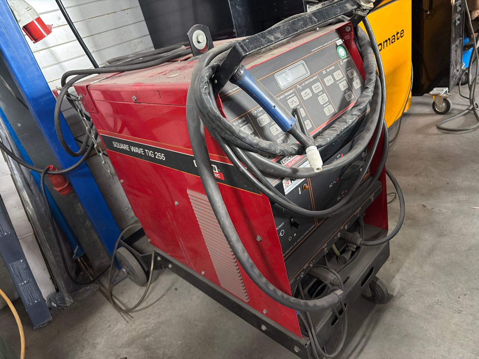 Lincoln Electric Square Wave TIG 255 Lasapparaat, Ophalen, Gebruikt, 250 ampère of meer, Tig