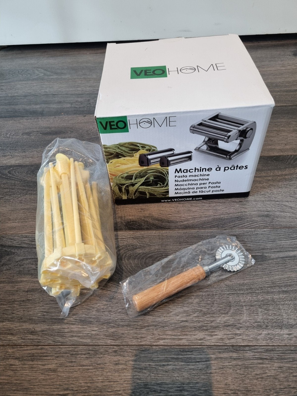 VEO HOME Pastamachine, Ophalen of Verzenden, Metaal, Pastamachine, Overige merken