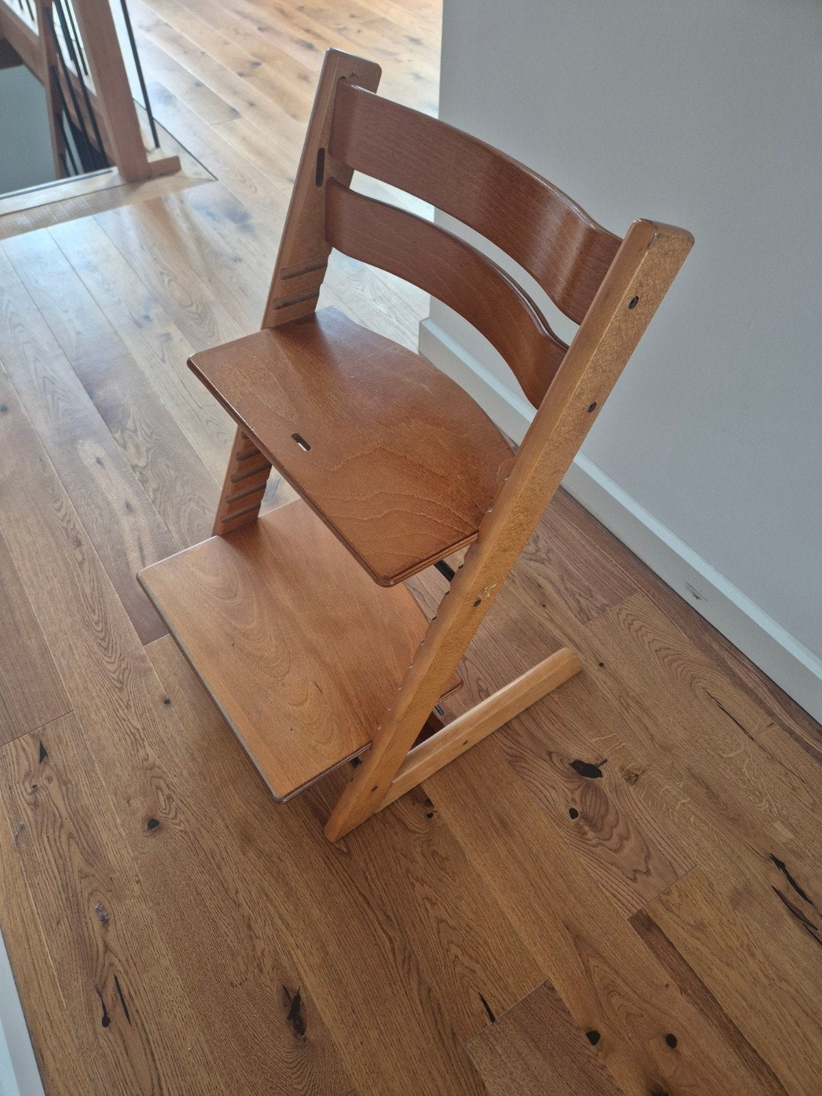 Stokke Tripp Trapp meegroeistoel - Natuurlijk hout, Kinderen en Baby's, Kinderstoelen, Ophalen, Gebruikt, Meegroeistoel, Aanschuifbaar