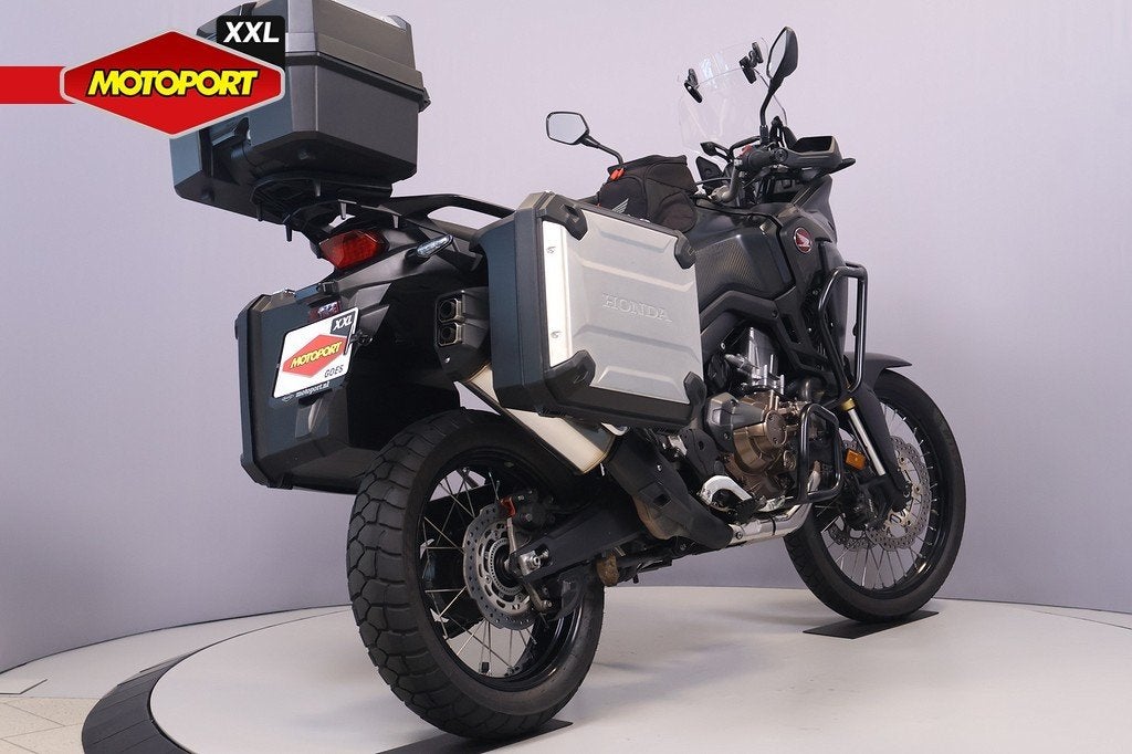 Honda CRF 1000 AFRICA TWIN DCT (bj 2017), Motoren, Honda Motor Europe Ltd, Bedrijf, Toermotor, Customer.service@honda-eu.com
