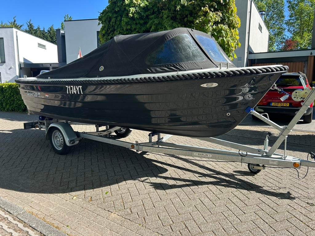 Corsiva 520 New Age inclusief Marlin  boottrailer, Watersport en Boten, Sloepen, Zo goed als nieuw, Polyester, Ophalen