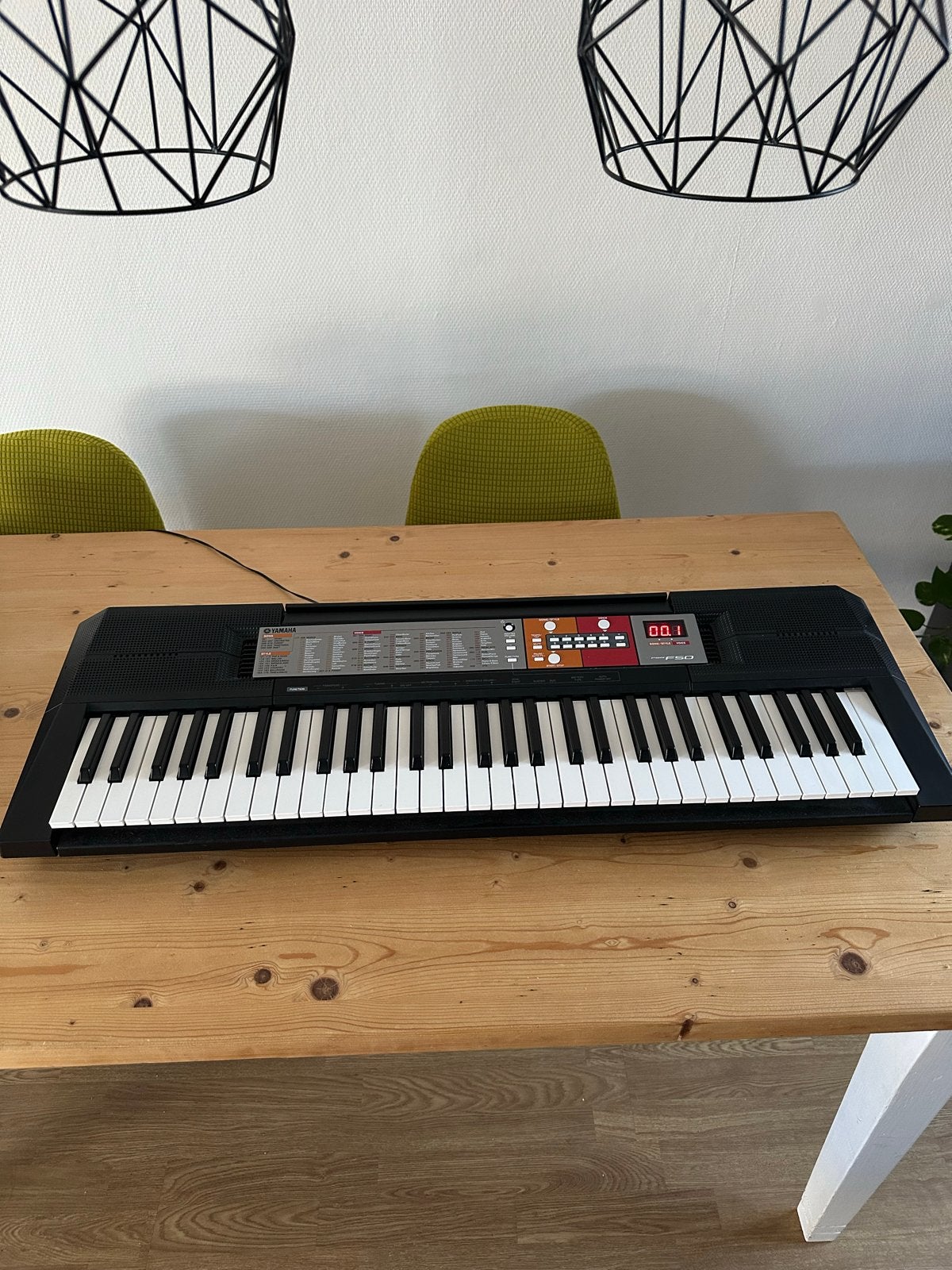Yamaha PSR-F50 Digitaal Keyboard, Muziek en Instrumenten, Keyboards, Ophalen, Zo goed als nieuw, 61 toetsen, Yamaha