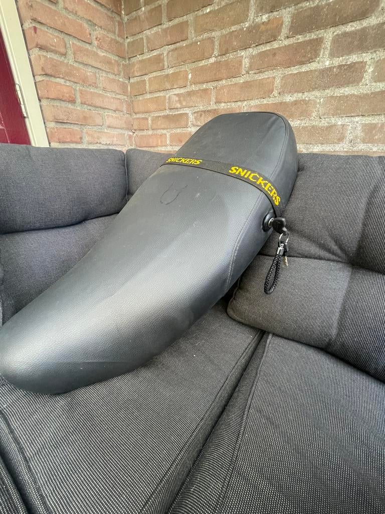 Vespa lx/s zadel, Ophalen of Verzenden, Zo goed als nieuw