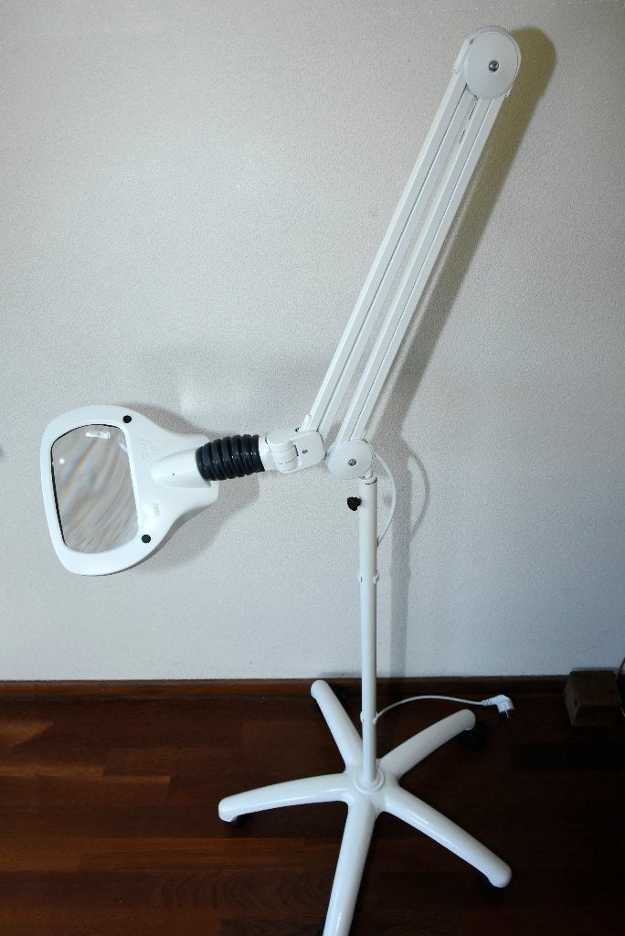 Prachtige prof.Luxo Wave LED 5D loeplamp met robuust statief, Ophalen, Nieuw, Loeplamp