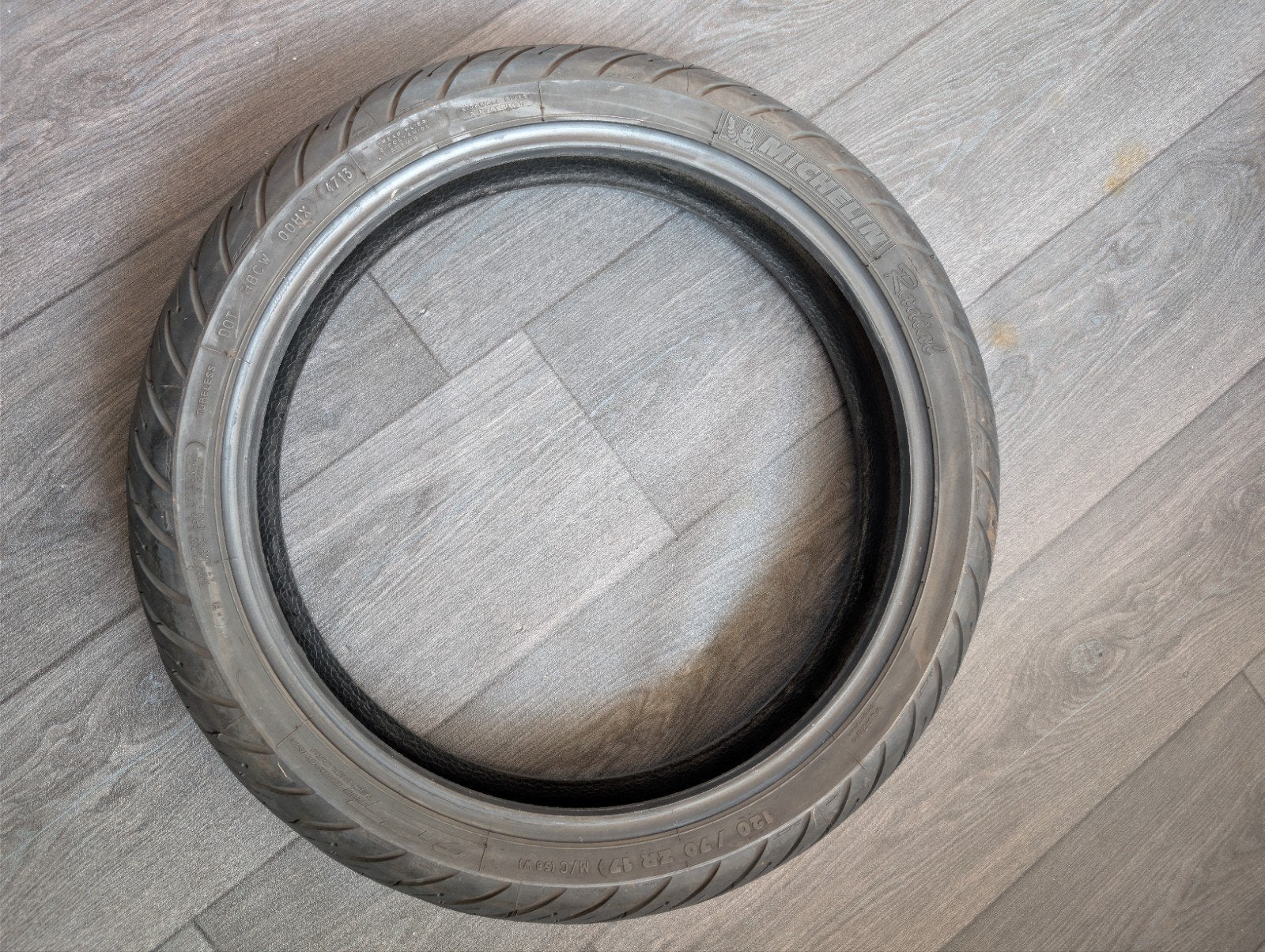Michelin Pilot Power 2CT 120/70-ZR17, Ophalen