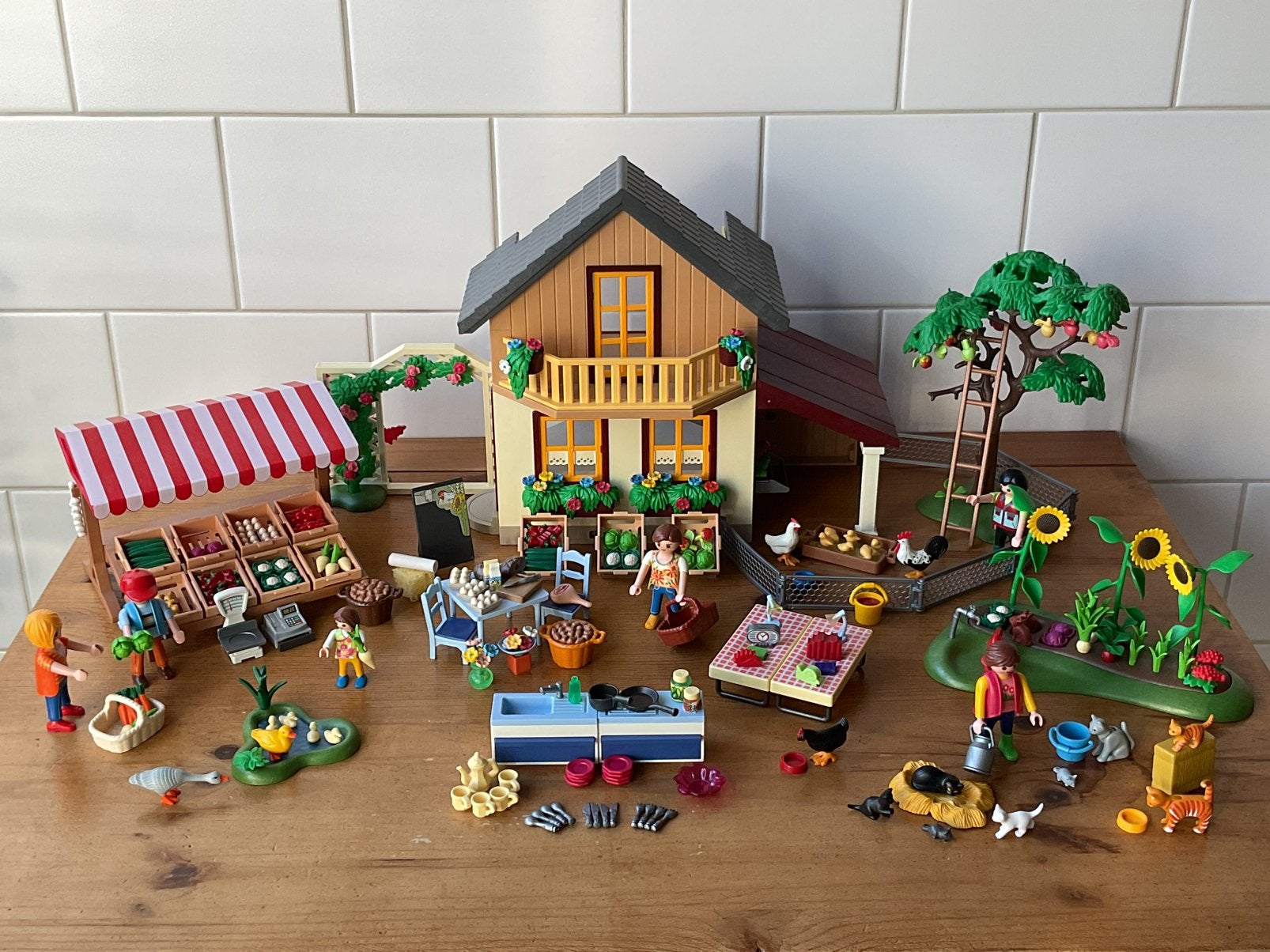 PLAYMOBIL UITGEBREIDE HOEVE MET BIOWINKEL 🍏 🍎 SUPERSET !!
