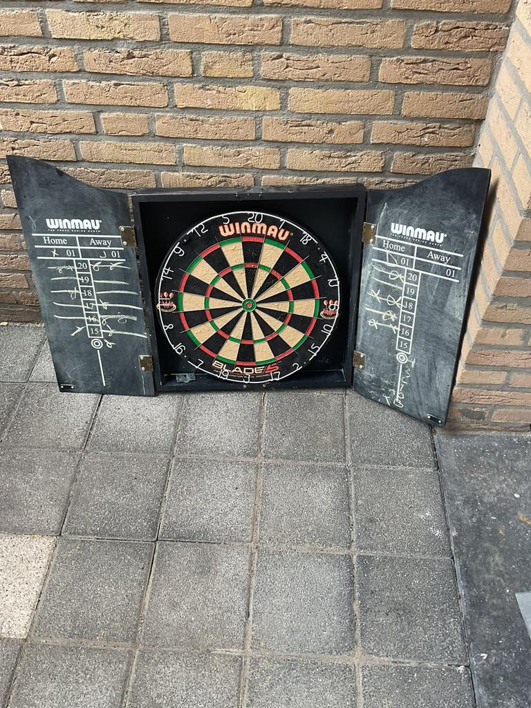 Winmau Blade houten kabinet met score krijt bord, Ophalen, Zo goed als nieuw, Dartbord