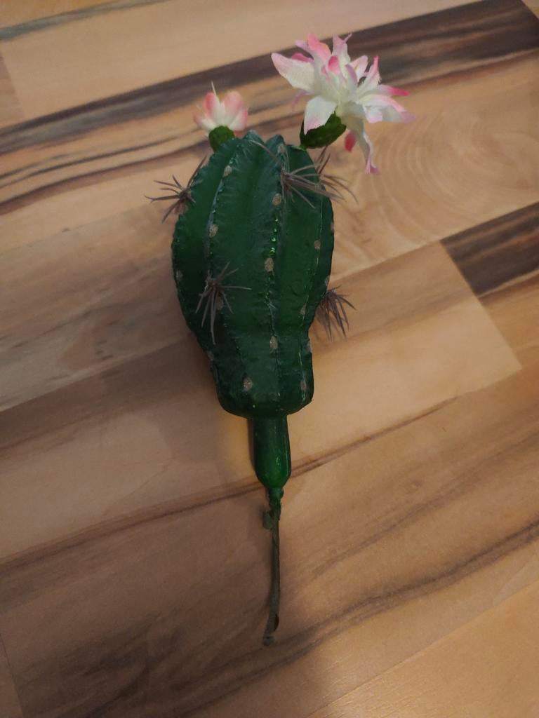 Leuke nepcactus met bloemen, Binnen, Kunstplant, Ophalen of Verzenden, Kunststof