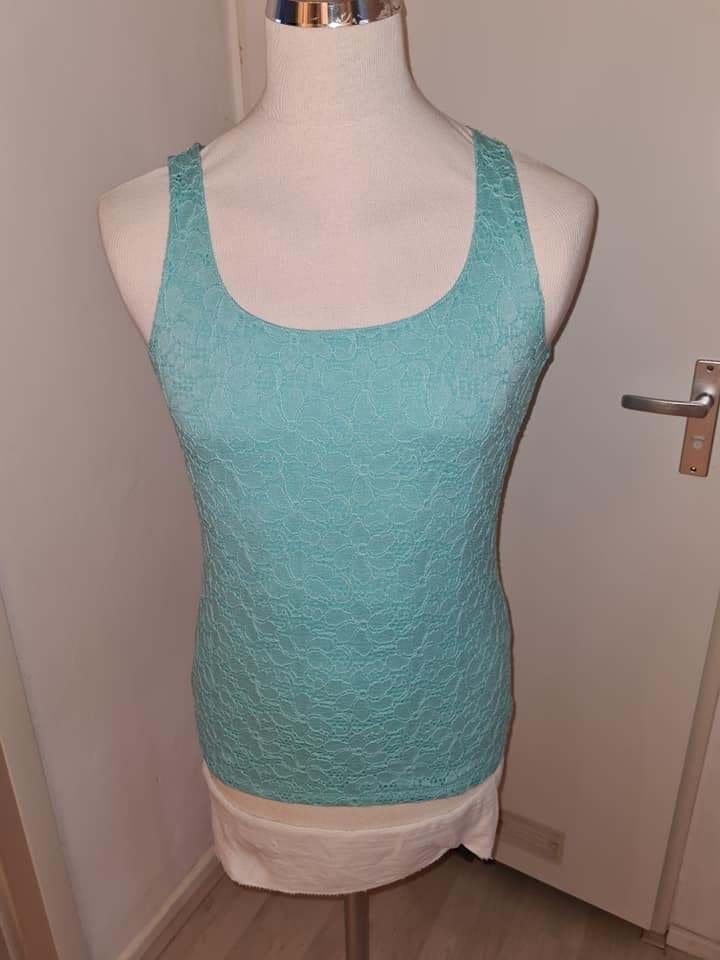 Mouwloze top met kant - Turquoise maat M, Maat 38/40 (M), Overige kleuren, Nieuw, Ophalen of Verzenden