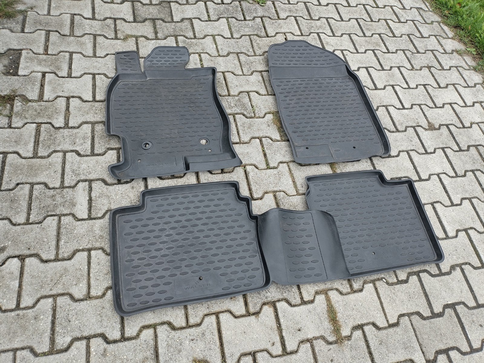 Pasvorm rubberen automatten Mazda 6, Ophalen
