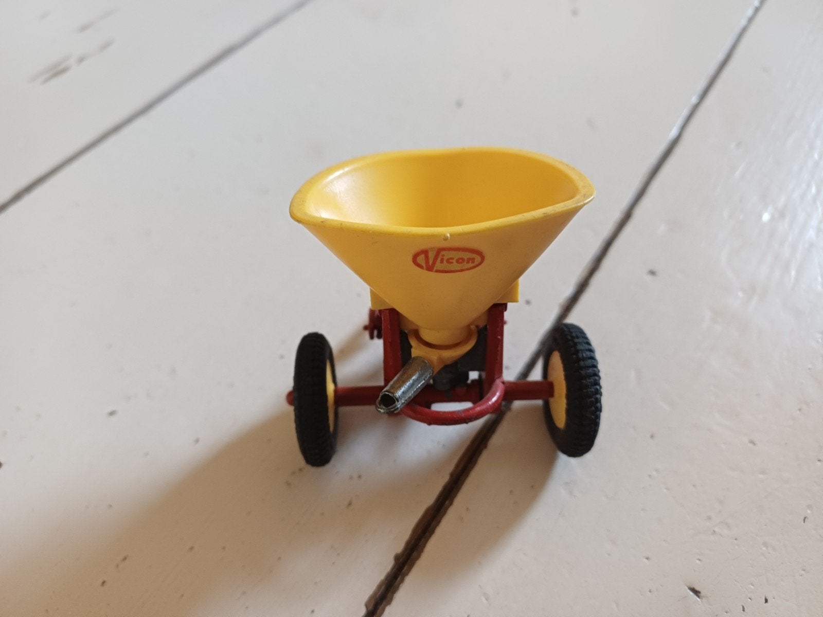 Vicon miniatuur kunstmeststrooier - tractor werktuig, Ophalen of Verzenden, Gebruikt