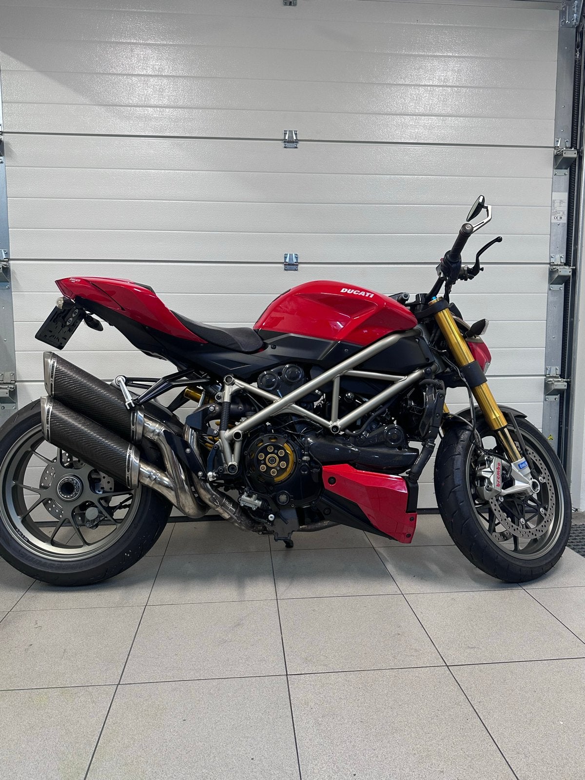 Ducati Streetfighter 1098 S - Termignoni, Öhlins, Carbon, Motoren, Motoren | Ducati, 2 cilinders, Sportuitlaat, 1099 cc, Motorrijbewijs A