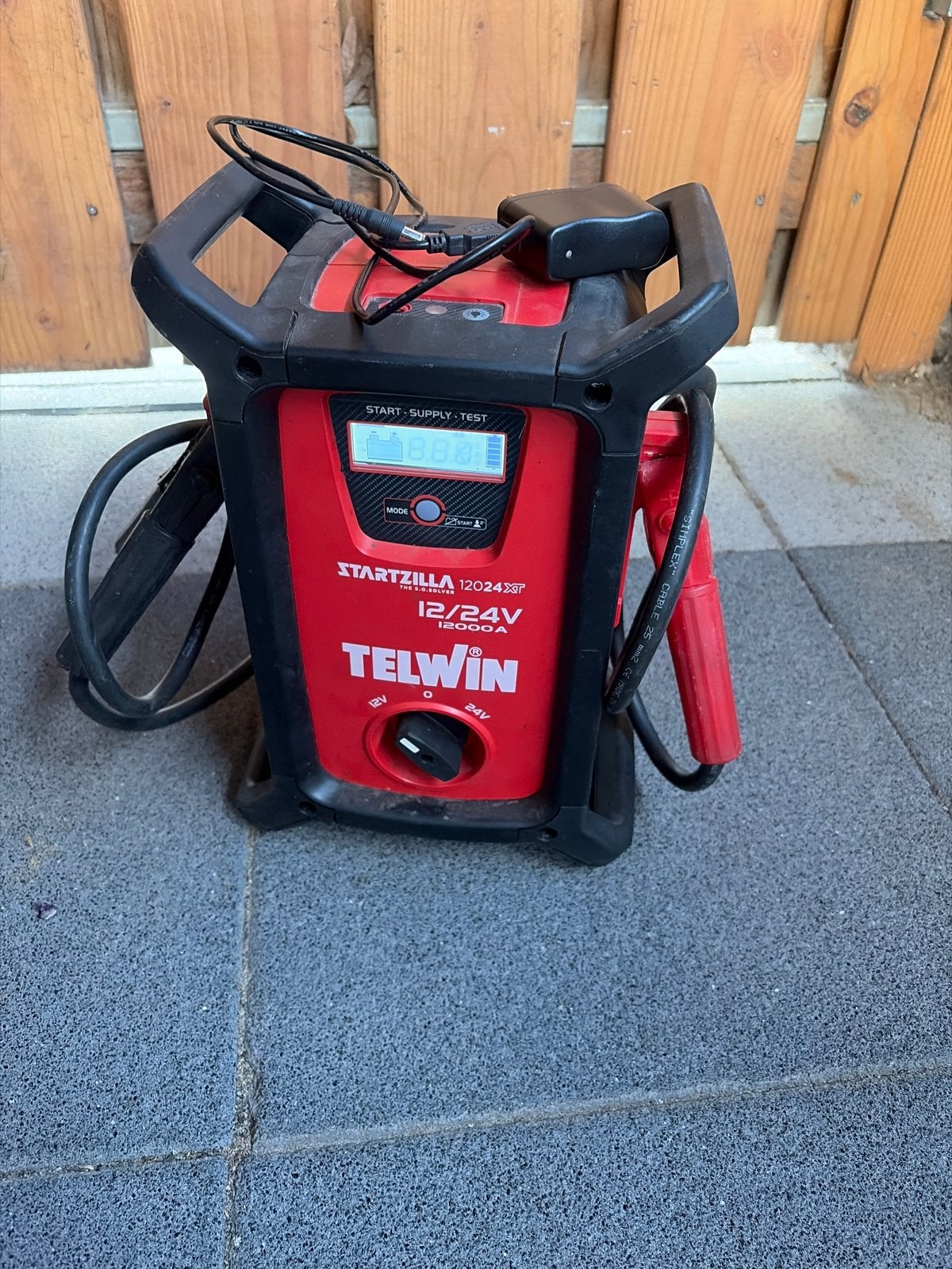 Telwin Startzilla 12024 XT Startbooster 12/24V 12000A, Gebruikt, Universele onderdelen
