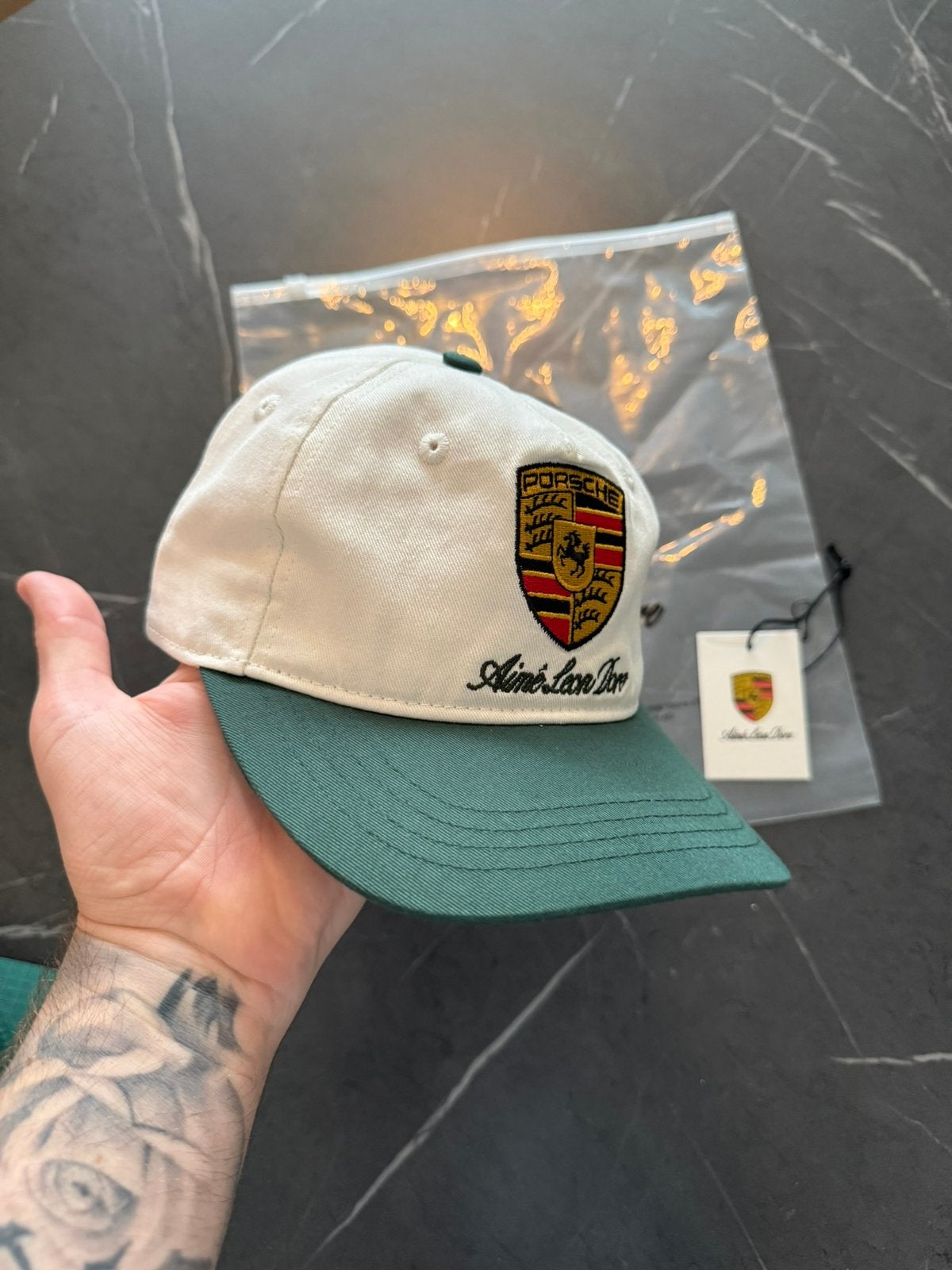 Aimé leon dore Porsche hat, Ophalen of Verzenden, Zo goed als nieuw