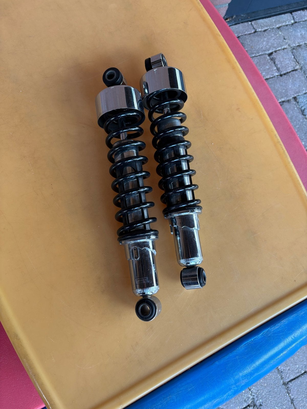 Veerpoten achter Harley Davidson V-Rod (54583-04), Motoren, Ophalen, Gebruikt