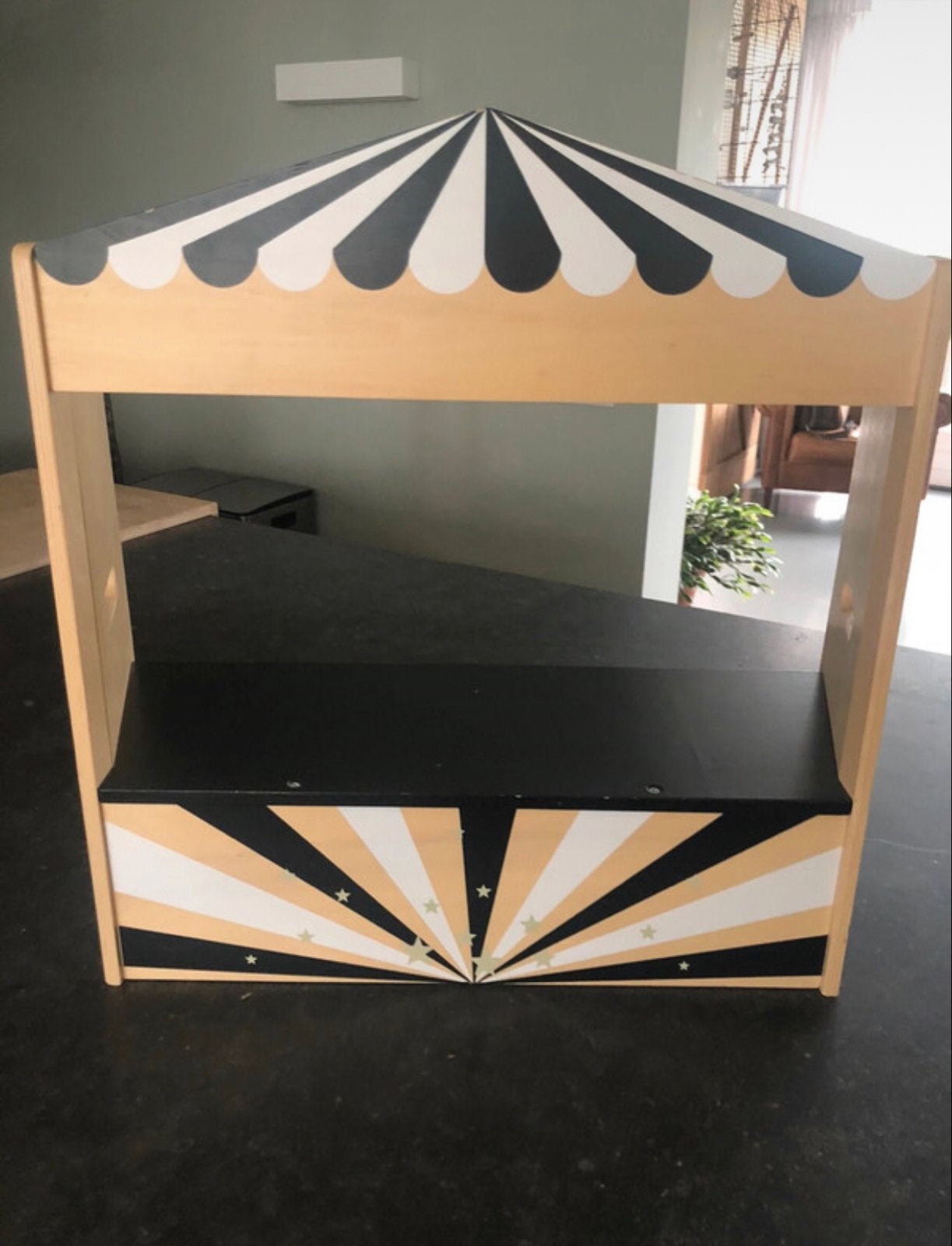 Houten circus poppenkast - Ideaal voor creatief speelplezier, Ophalen, Zo goed als nieuw, Jongen of Meisje