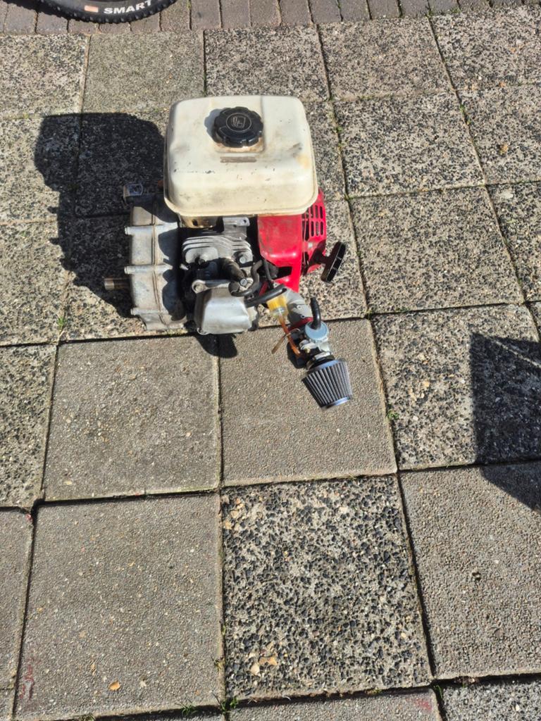 Honda GX160 motor - Loopt goed, zonder uitlaat, van kart, Doe-het-zelf en Verbouw, Motoren, Ophalen of Verzenden