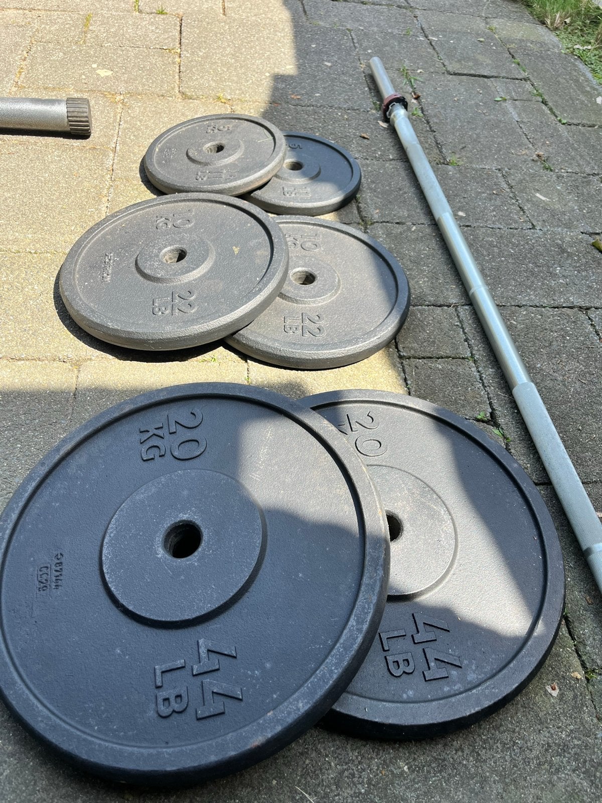 Halterset met stang en schijven (20kg, 10kg, 5kg), Ophalen, Gebruikt, Armen, Halterset