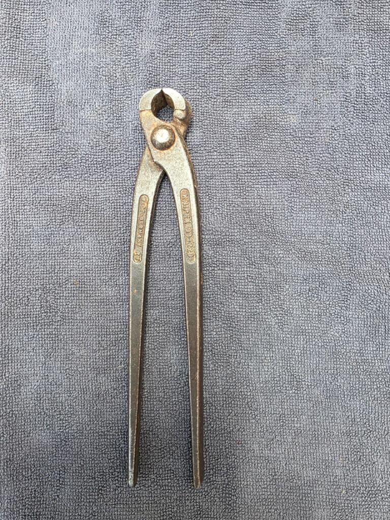 Nijptang-Moniertang no 4, Doe-het-zelf en Verbouw, Gereedschap | Handgereedschap, Ophalen of Verzenden, Gebruikt