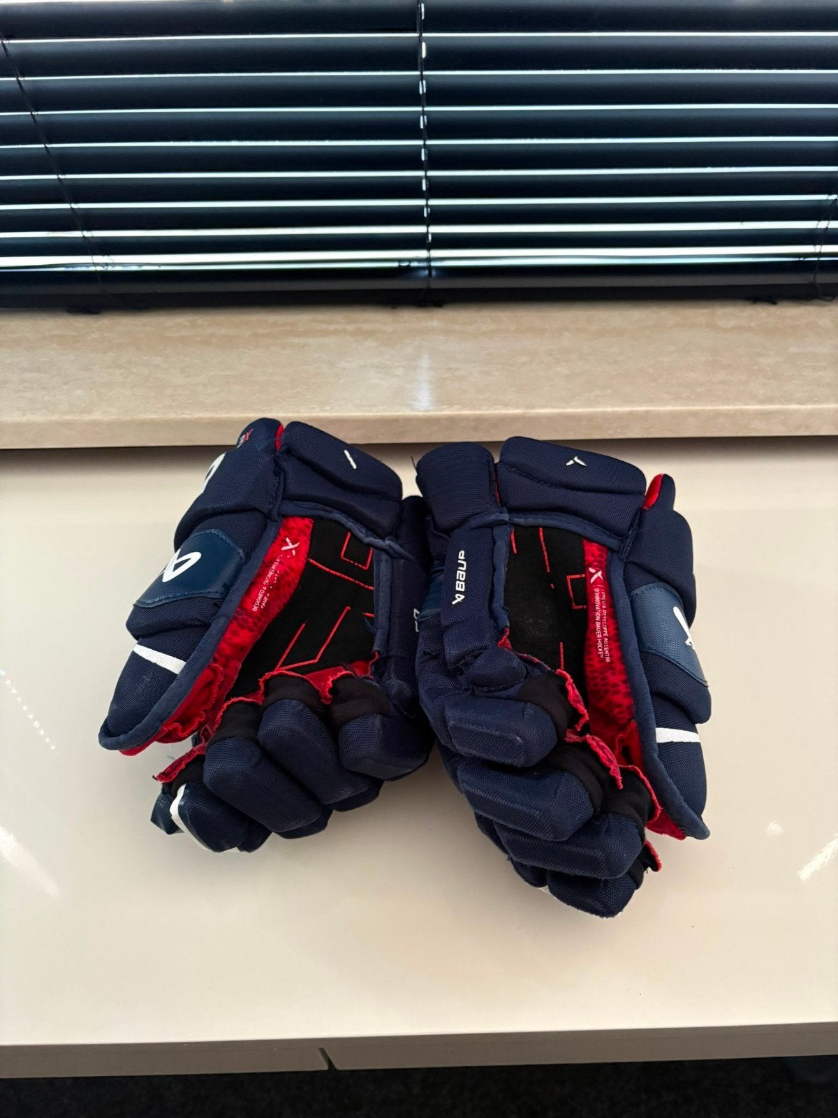 Bauer ijshockeyhandschoenen - Maat 13" (33 cm), Ophalen, Gebruikt