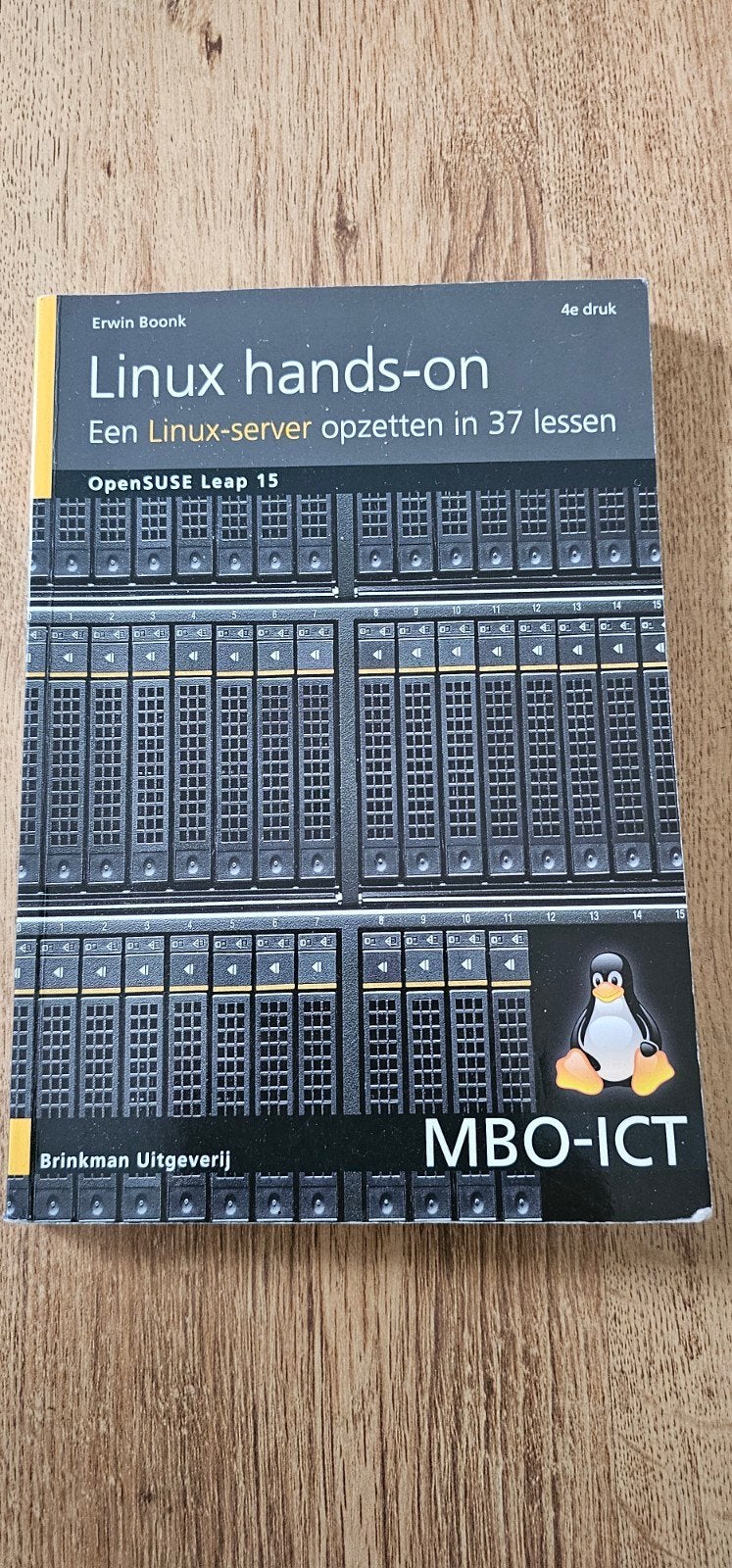 MBO ICT Studieboek, Linux hands-on, Ophalen of Verzenden, Zo goed als nieuw