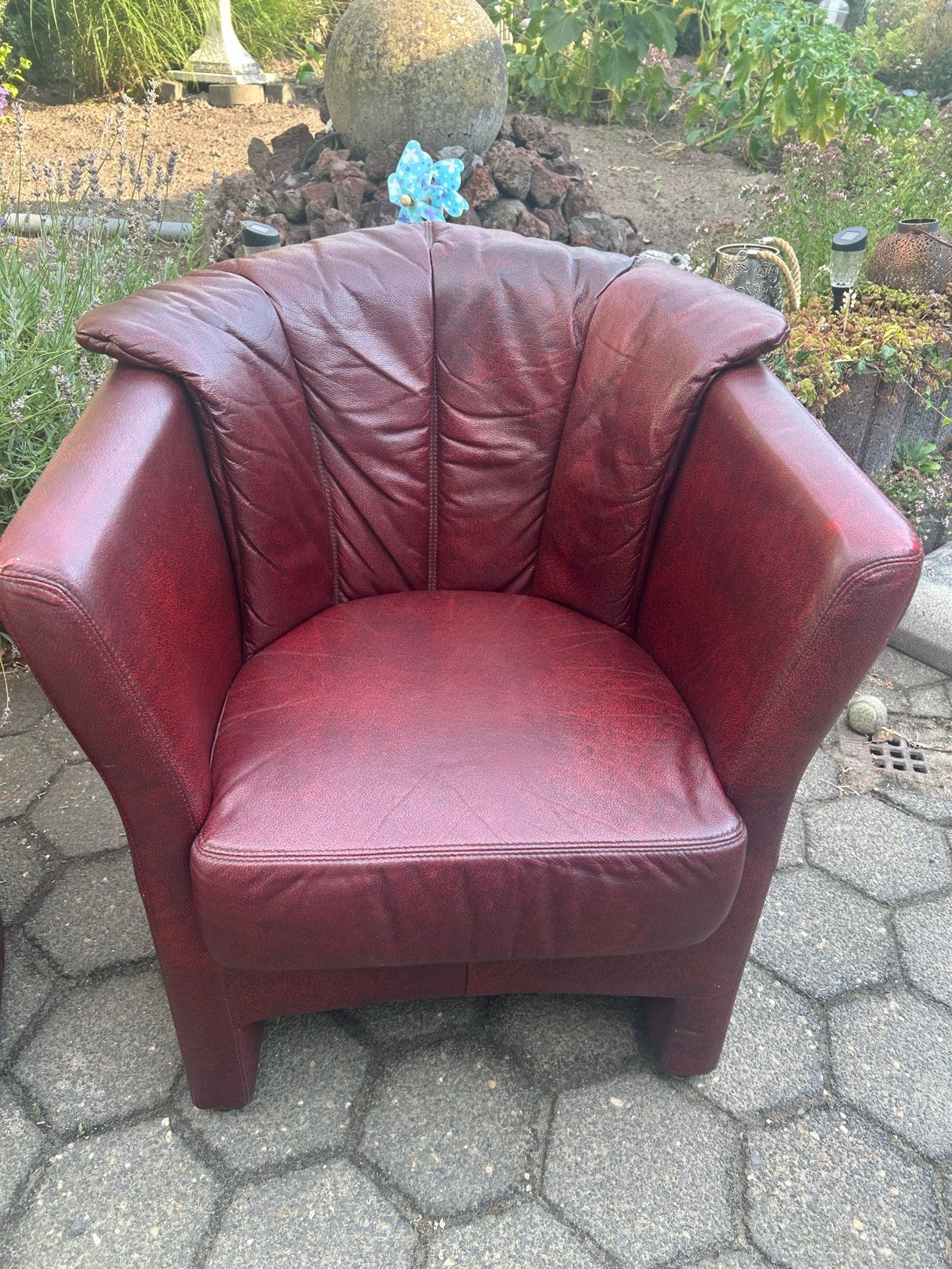Twee comfortabele rode leren fauteuils, Ophalen, Gebruikt, Leer, 75 tot 100 cm