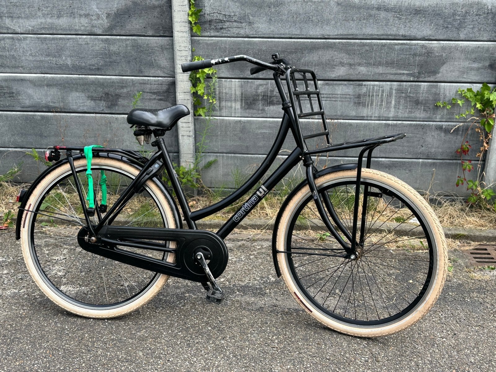 Cortina U1 Transportfiets - Zwart, Fietsen en Brommers, Fietsen | Dames | Damesfietsen, Overige merken, Terugtraprem, Ophalen of Verzenden