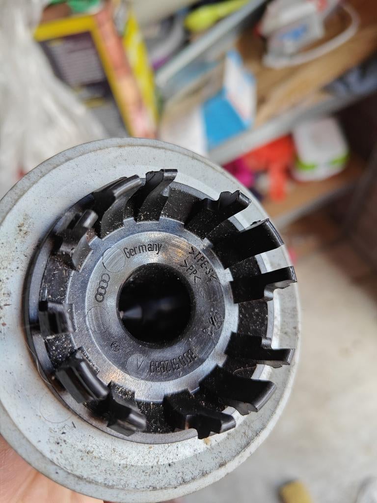 Audi A4 B5 schokdemper bevestiging bovenkant, Ophalen of Verzenden, Audi