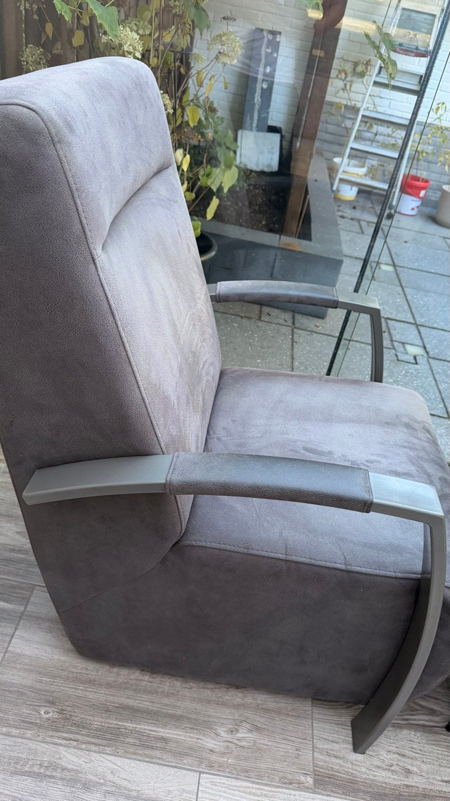 Donkergrijze fauteuil in goede staat, Ophalen of Verzenden, Gebruikt, Stof