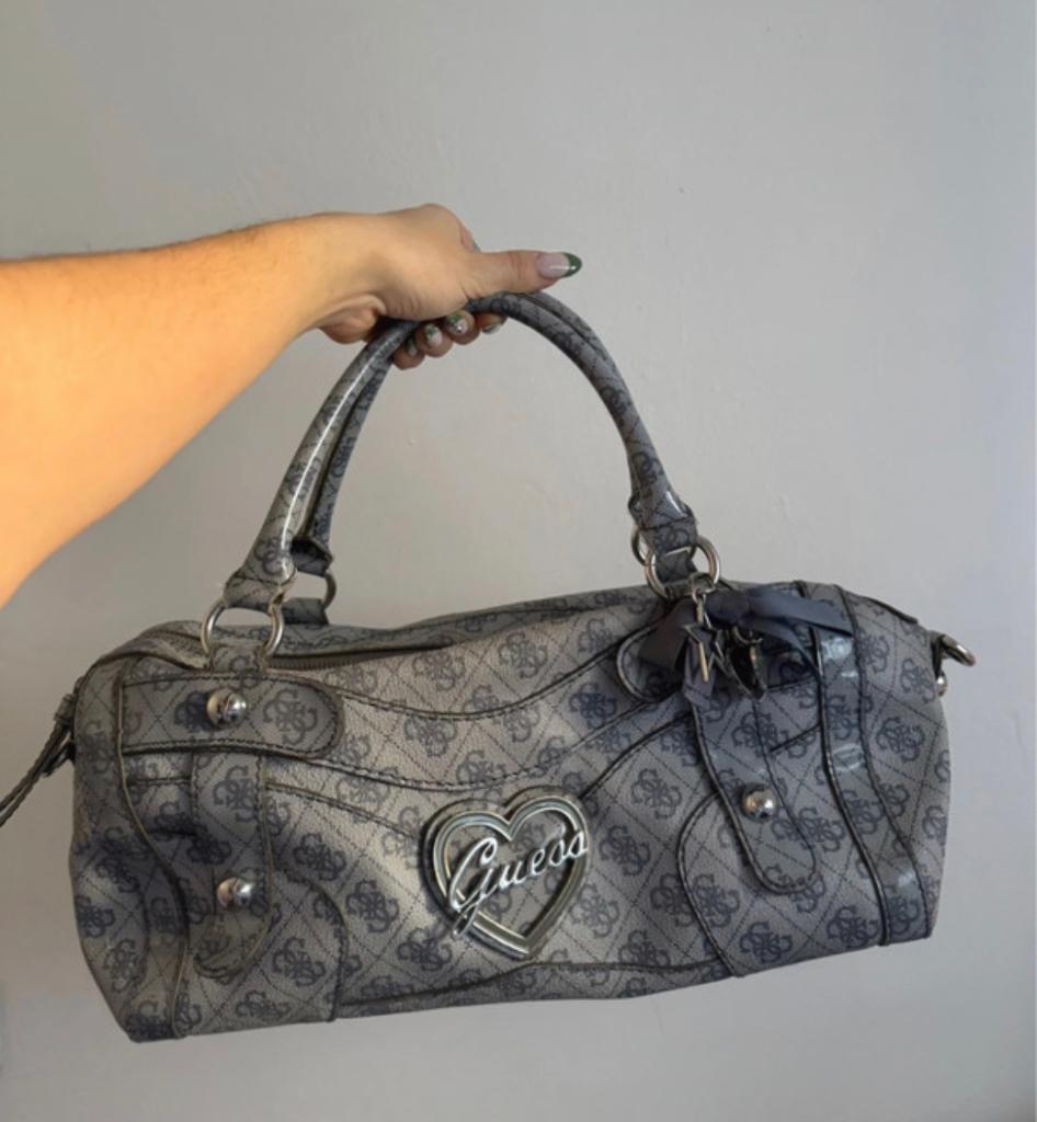 Guess vintage hand bag travel bag, Ophalen of Verzenden, Zo goed als nieuw, Grijs, Handtas