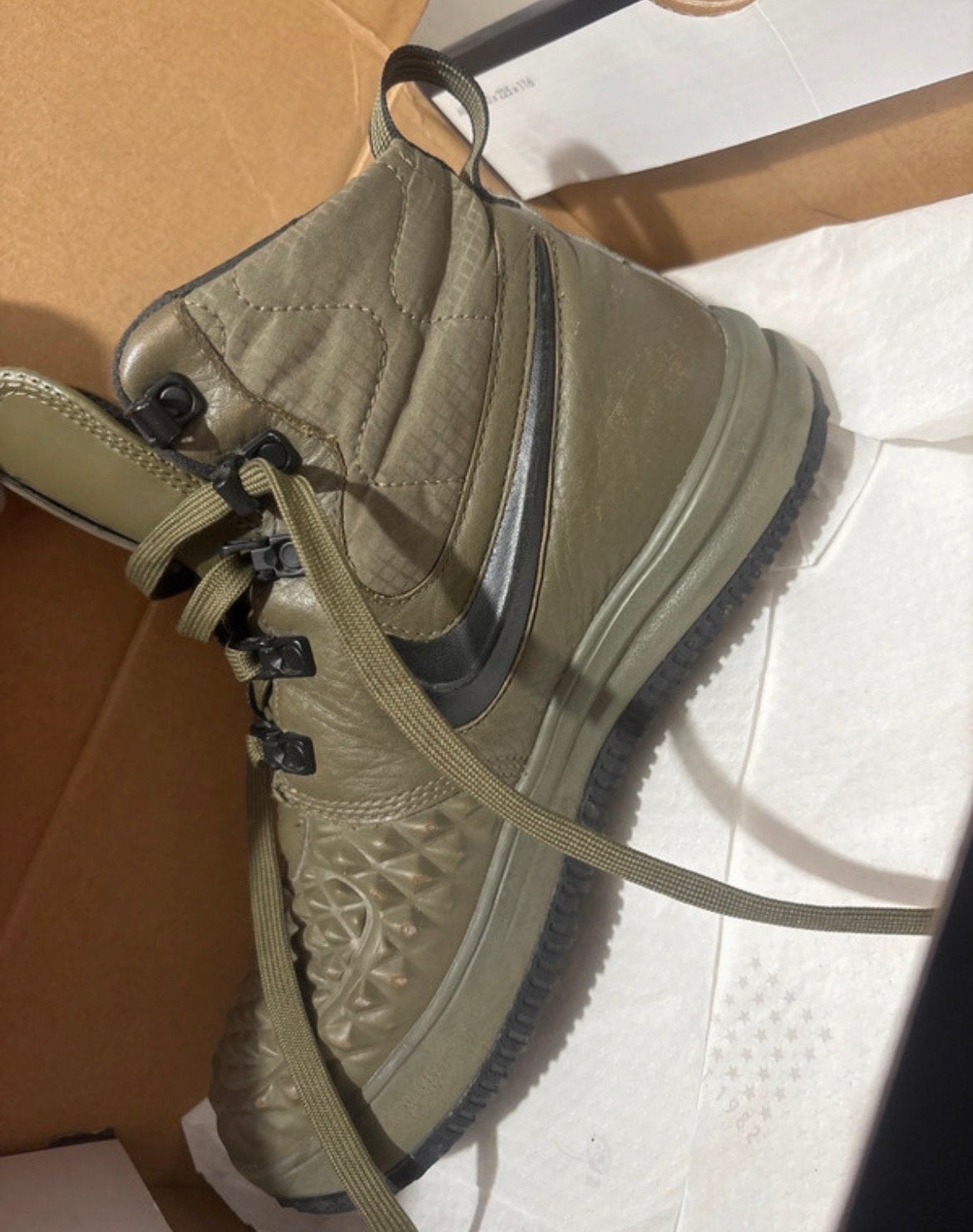Nike Lunar Force 1 Duckboot - Olijfgroen maat 38, Lage of Enkellaarzen, Ophalen of Verzenden, Gedragen, Groen