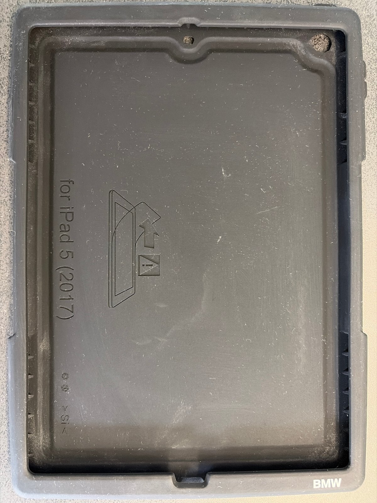 BMW Safety Case voor iPad 5 (2017) - Gebruikt, Ophalen, Gebruikt, 10 inch, Bescherming voor- en achterkant