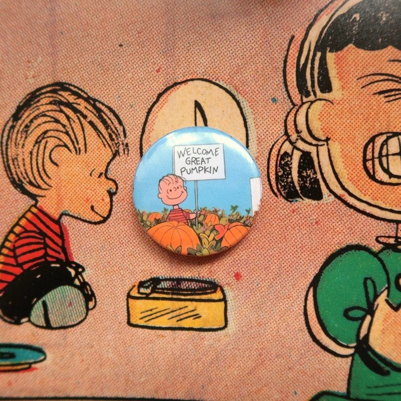 Snoopy Linus Peanuts Comics Vintage 44MM Button Pin, Verzamelen, Verzenden, Snoopy, Nieuw, Overige typen