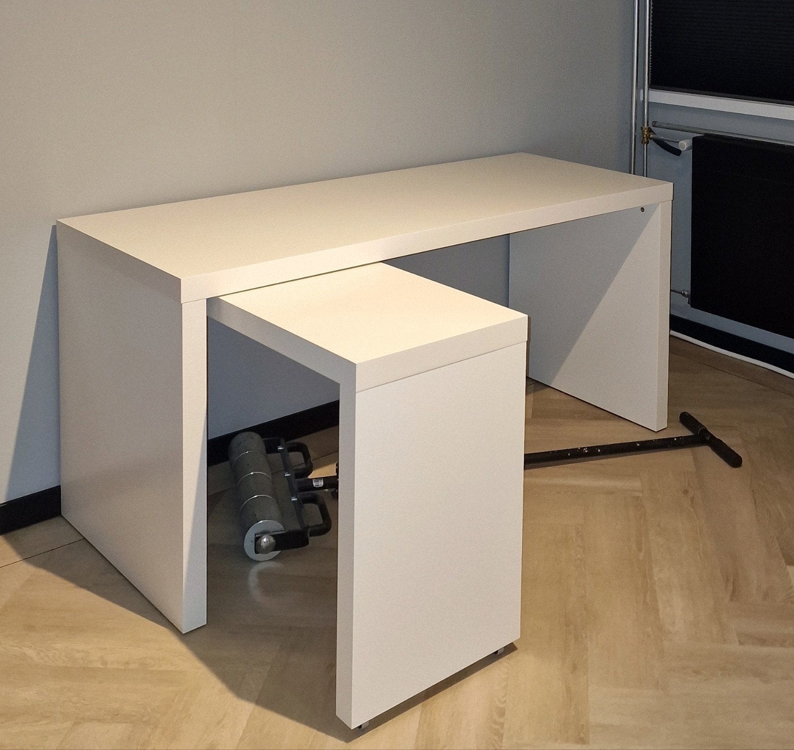 Bureau, Huis en Inrichting, Bureaus, Ophalen, Zo goed als nieuw, IKEA