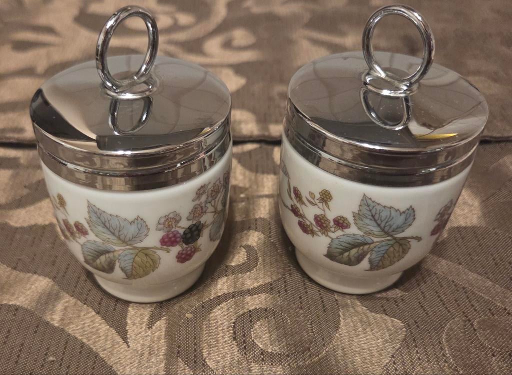 Royal Worcester Poselein Eierdop Set 2, Ophalen of Verzenden, Zo goed als nieuw, Porselein, Overige stijlen