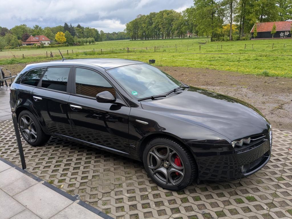 Alfa Romeo 159 1.750 TBi turbo 200PK 126.000 km, Voorwielaandrijving, 4 cilinders, Zwart, Stationwagon