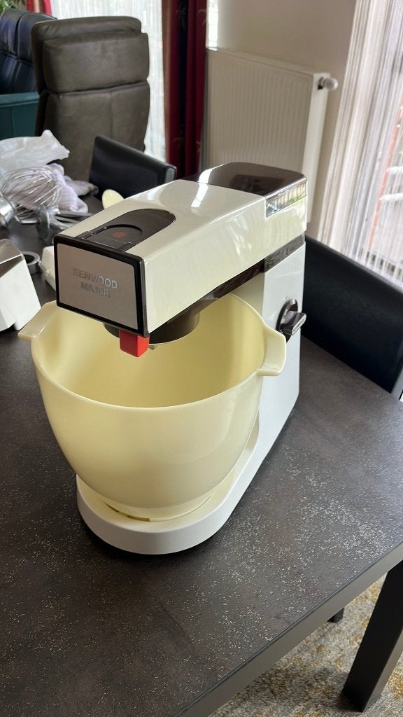 Kenwood Major keukenrobot uiterst conpleet, 4 liter of meer, Ophalen, Gebruikt, 3 snelheden of meer