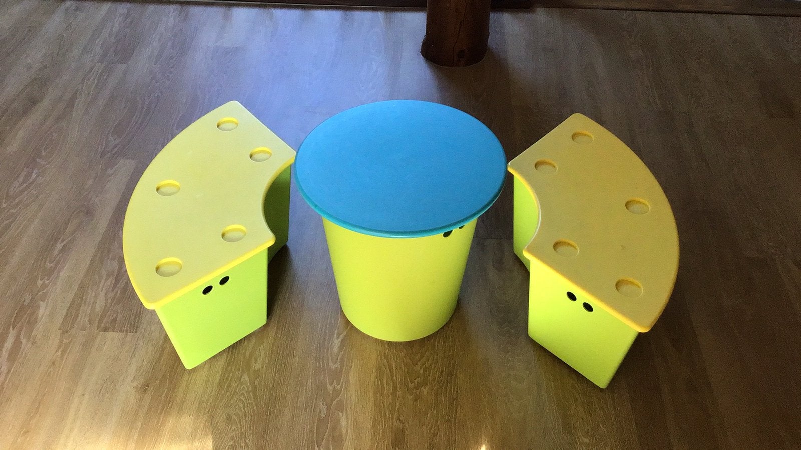 Kinder tafel en stoeltjes, Ophalen of Verzenden, Zo goed als nieuw, Tafel(s) en Stoel(en)