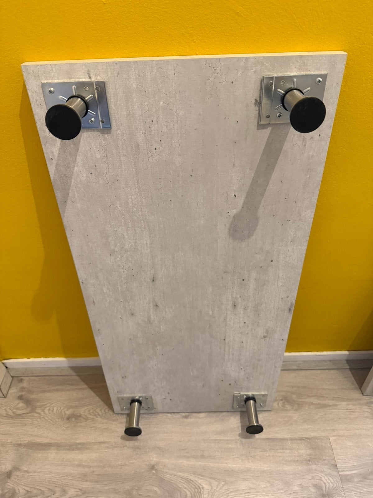 Tafeltje voor laptop, Ophalen, Zo goed als nieuw