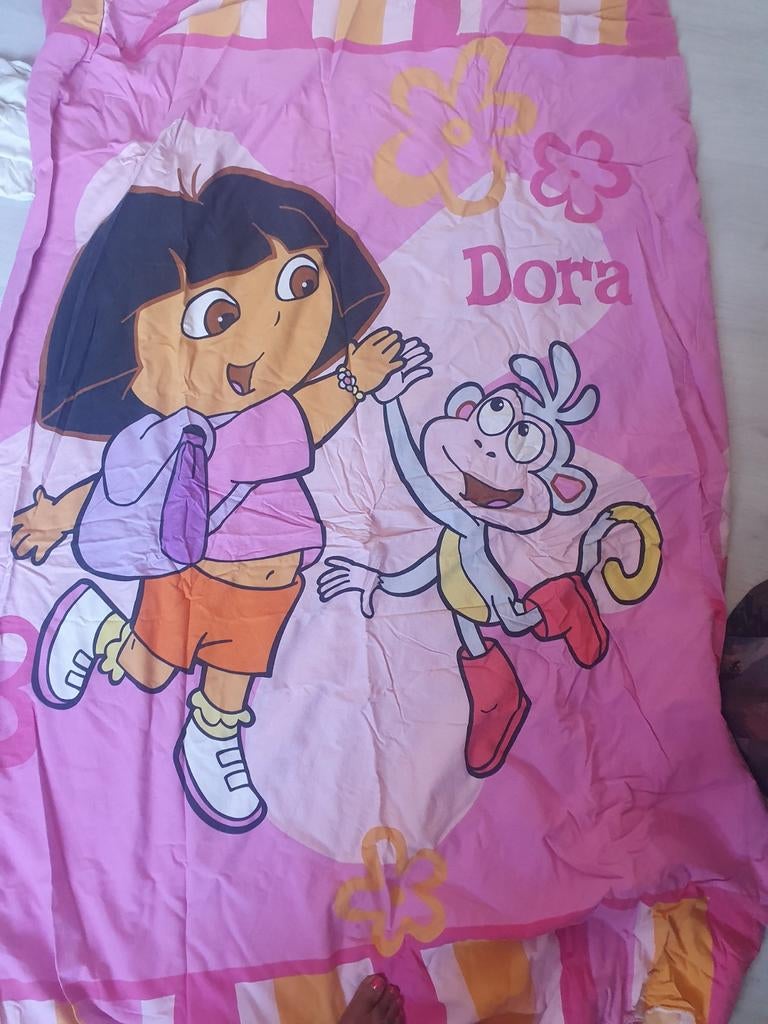Dora dekbedovertrekken, Kinderen en Baby's, Kinderkamer | Beddengoed, Gebruikt, Dekbedovertrek, Wit, Jongetje of Meisje, Ophalen of Verzenden