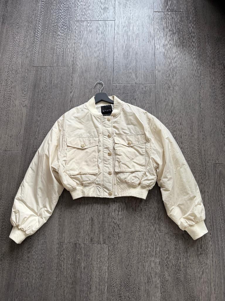 Mooie beige bomberjack van Nikkie. Maat 36. In goede staat., Beige, Ophalen of Verzenden, Zo goed als nieuw, Nikkie